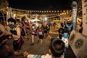 BIB: 
                            <button type="button" onclick="openModal(13717961)" class="btn btn-primary btn-sm float-right btn-popup" data-toggle="modal" data-target=".modal-high-quality">
                        <i class="fas fa-shopping-cart"></i> Add to Cart
                    </button>
                                            <button type="button" onclick="isThisMe(13717961, true)" class="btn btn-success btn-sm float-right btn-popup btn-isme hidden" data-toggle="tooltip" data-placement="bottom" title="นี่คือรูปของคุณใช่ไหม คลิกที่นี่เพื่อเอาเข้าอัลบั้ม">
                        <i class="fas fa-plus"></i> Add to album
                    </button>
                    <button type="button" onclick="isThisMe(13717961, false)" class="btn btn-warning btn-sm float-right btn-popup btn-isnotme hidden">
                        <i class="fas fa-ban"></i> Remove from album
                    </button>